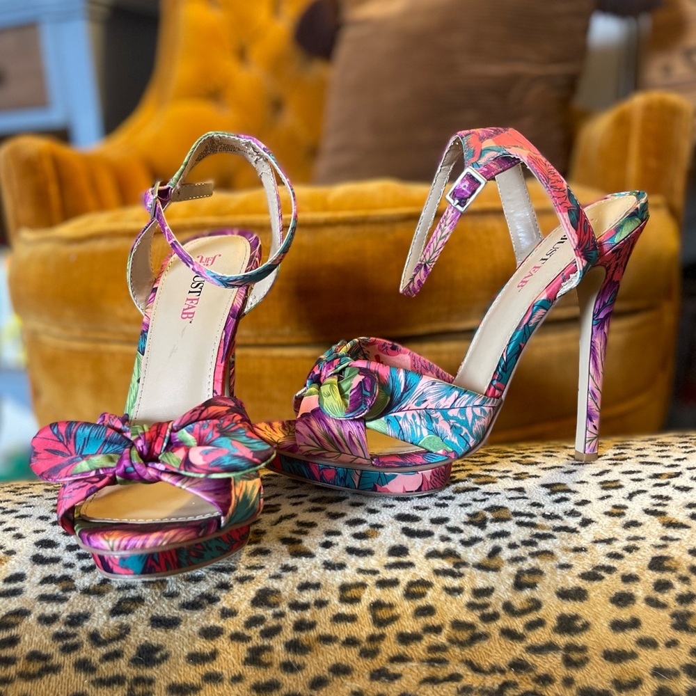 Floral JUSTFAB heels
